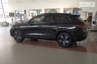 Volkswagen Touareg 2024 R-Line Platinum+