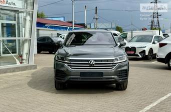 Volkswagen Touareg 2024 Silver