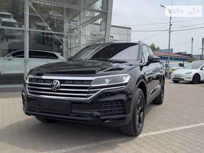 Volkswagen Touareg 2024 Silver