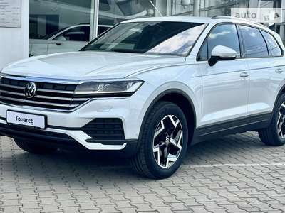 Volkswagen Touareg 2024 Silver