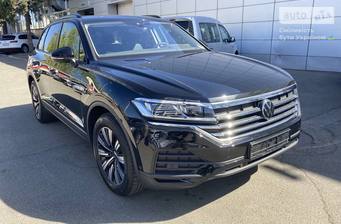 Volkswagen Touareg 2024 Silver