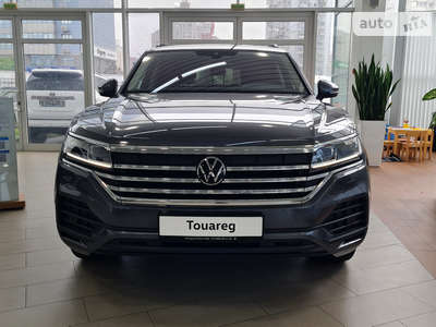 Volkswagen Touareg Silver 3.0 TDI AT (231 к.с.) AWD 2024