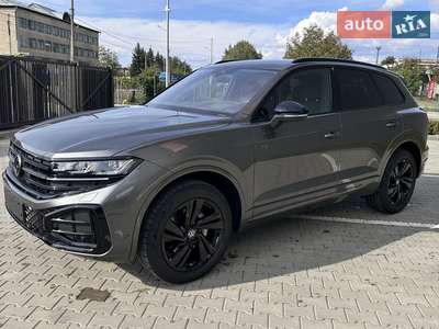 Volkswagen Touareg R-Line Platinum 3.0 TDI AT (286 к.с.) AWD 2025