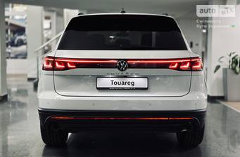 Volkswagen Touareg 2024 Silver