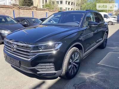 Volkswagen Touareg 2024 Silver