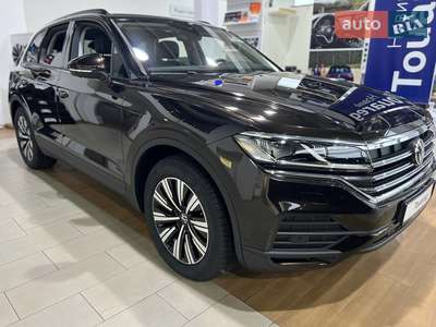 Volkswagen Touareg 2025 Silver