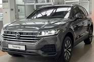 Volkswagen Touareg - фото 1