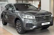 Volkswagen Touareg - фото 6