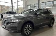Volkswagen Touareg - фото 4