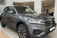 Volkswagen Touareg - фото 5