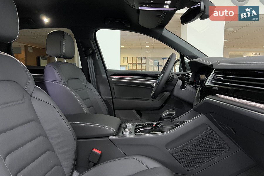 Volkswagen Touareg - фото 20