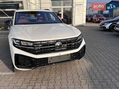 Volkswagen Touareg 2024 R-Line Platinum