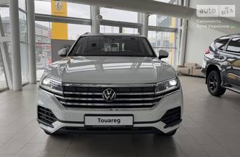 Volkswagen Touareg 2024 Silver