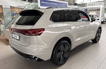 Volkswagen Touareg 2025 R-Line Platinum+