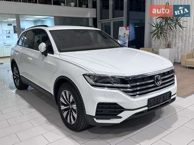 Volkswagen Touareg 2026 Silver