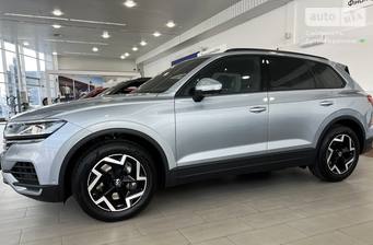 Volkswagen Touareg 2025 Silver