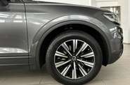 Volkswagen Touareg - фото 4