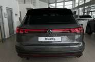 Volkswagen Touareg - фото 8