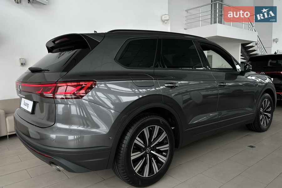 Volkswagen Touareg - фото 5