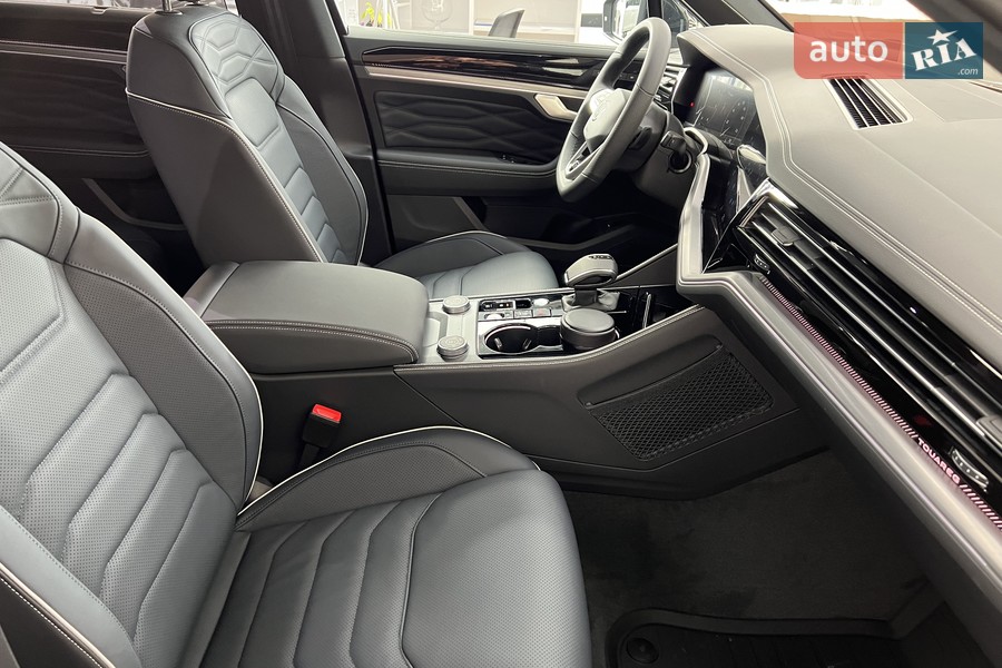 Volkswagen Touareg - фото 30