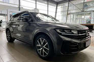 Volkswagen Touareg - фото 2