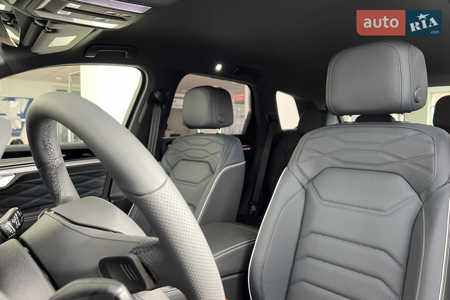 Volkswagen Touareg - фото 35
