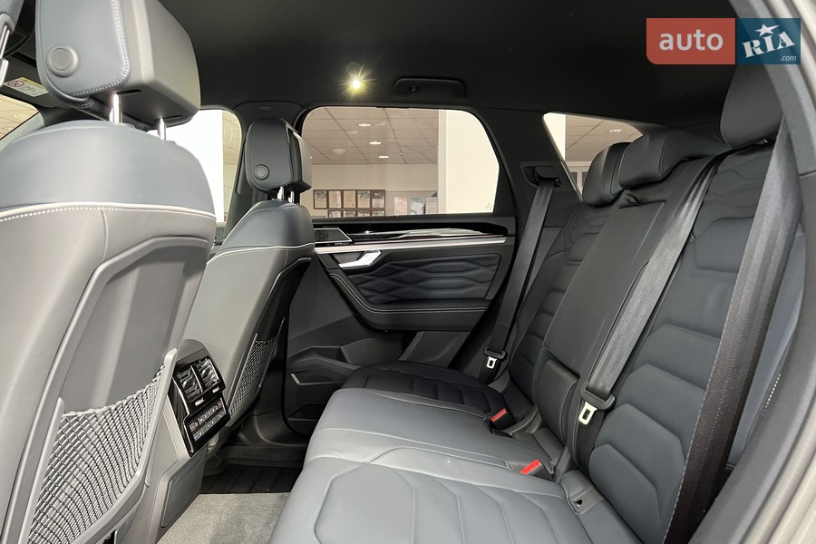 Volkswagen Touareg - фото 39