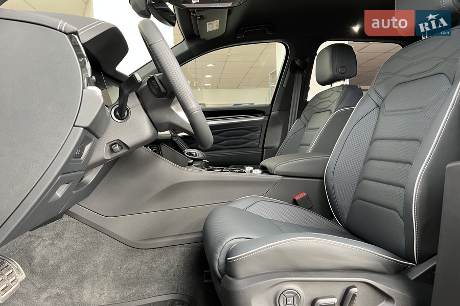 Volkswagen Touareg - фото 38