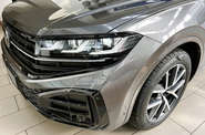 Volkswagen Touareg - фото 12