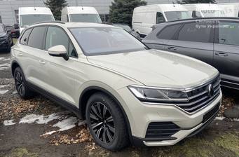 Volkswagen Touareg 2025 Silver