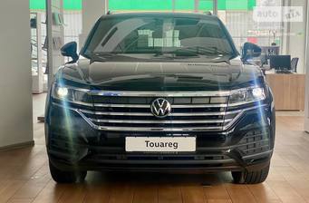 Volkswagen Touareg 2025 Silver