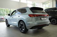 Volkswagen Touareg - фото 10