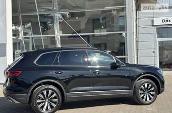 Volkswagen Touareg 2025 Silver