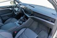 Volkswagen Touareg R-Line Platinum 3