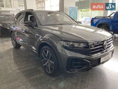 Volkswagen Touareg R-Line Platinum+ 3.0 TFSI AT (340 к.с.) AWD 2025