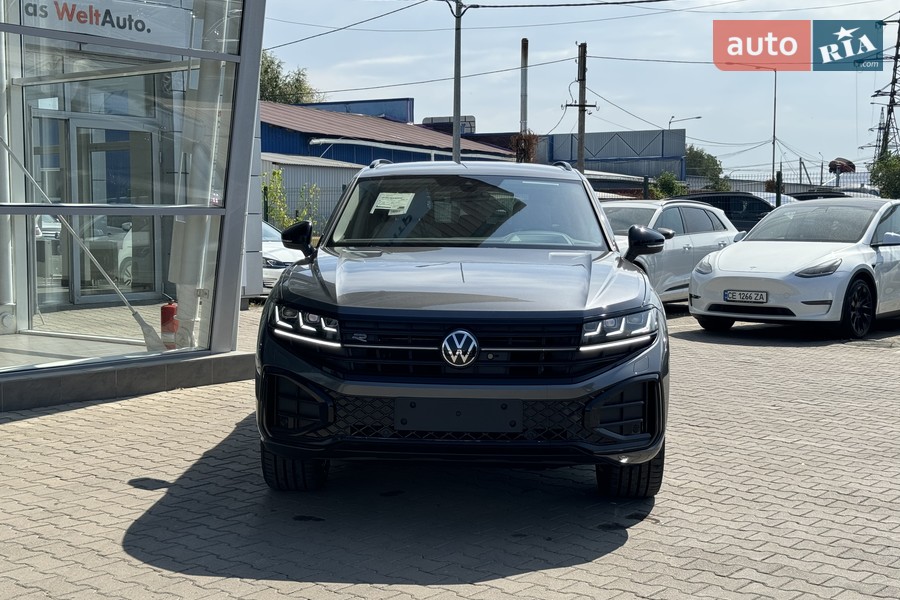 Volkswagen Touareg - фото 6