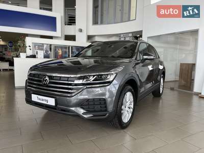Volkswagen Touareg 2025 Silver
