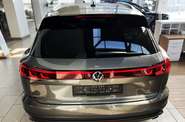 Volkswagen Touareg - фото 7