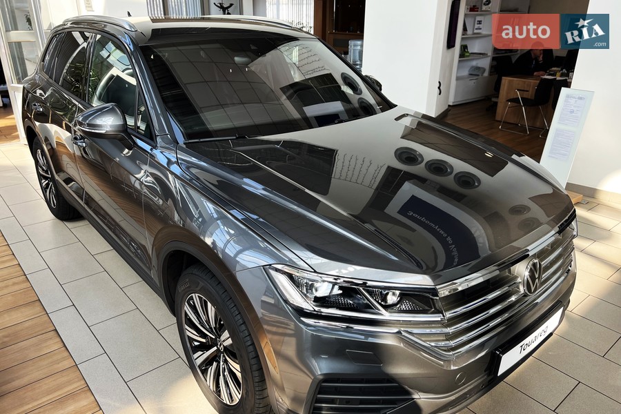 Volkswagen Touareg - фото 3