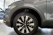 Volkswagen Touareg - фото 12
