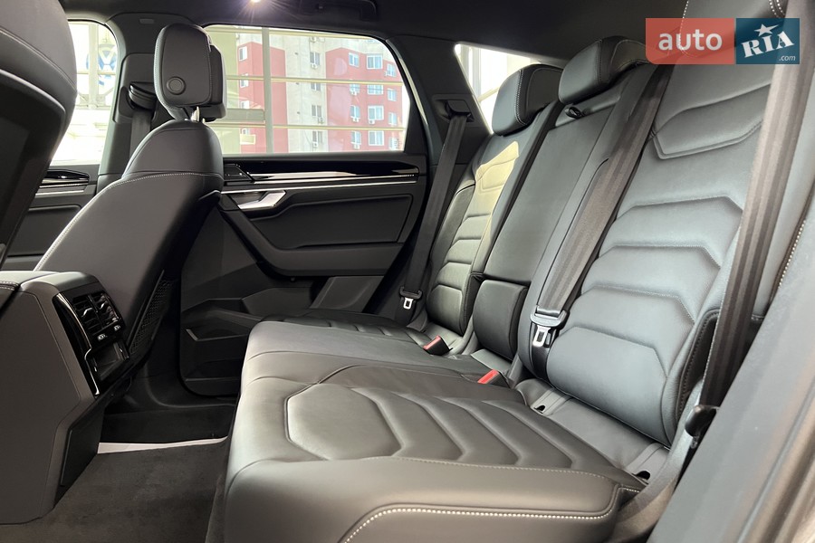 Volkswagen Touareg - фото 27