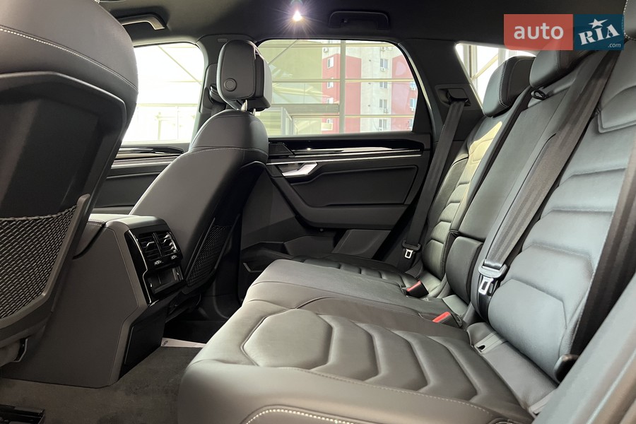 Volkswagen Touareg - фото 28