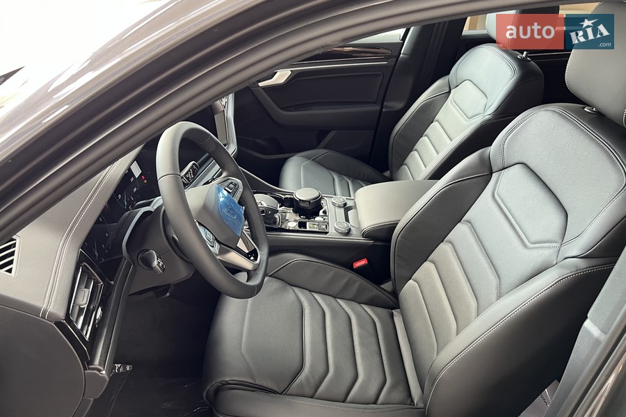 Volkswagen Touareg - фото 21