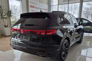 Volkswagen Touareg R-Line Platinum 3