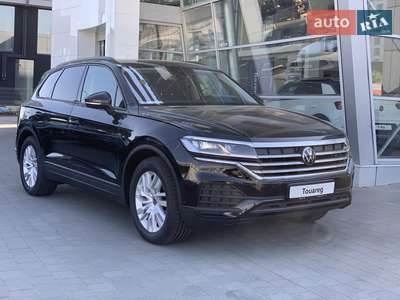 Volkswagen Touareg 2025 Silver