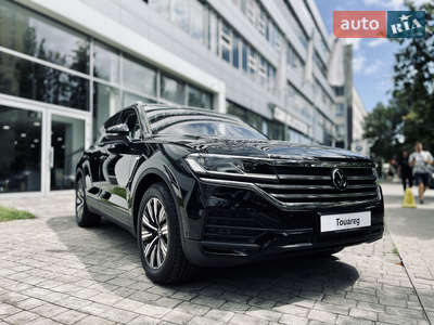 Volkswagen Touareg 2025 Silver