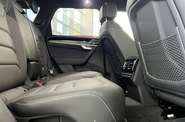 Volkswagen Touareg R-Line Platinum