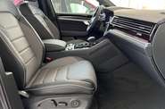 Volkswagen Touareg R-Line Platinum