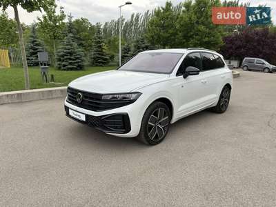 Volkswagen Touareg 2025 R-Line Platinum