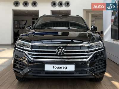Volkswagen Touareg 2025 Silver